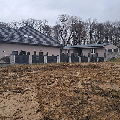 Vyčištěný pozemek