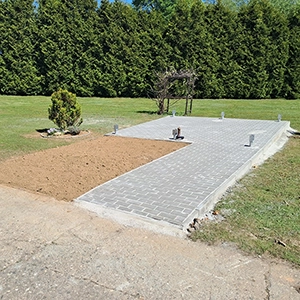 Dokončená zámková dlažba